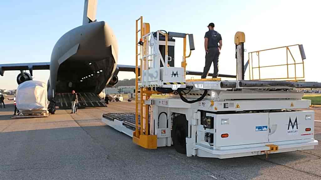 Bir uçak kalkmadan hangi araçlar kullanılır?