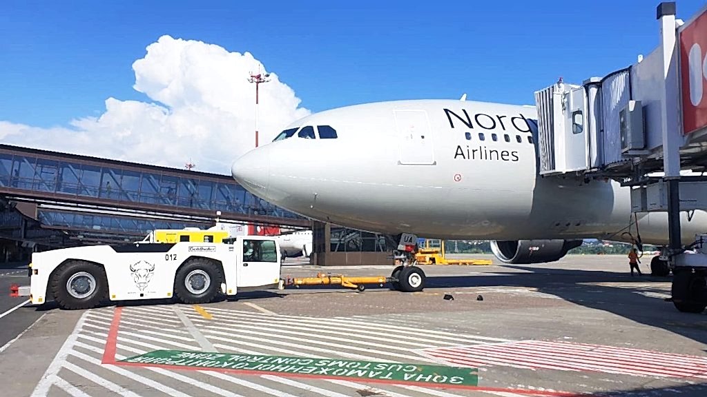 Bir uçak kalkmadan hangi araçlar kullanılır?